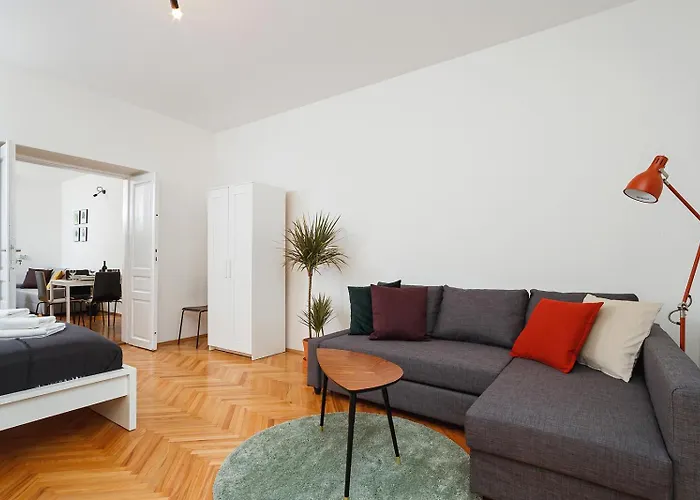 2 bedroom apartment - Old Town - Zwierzyniecka 8 street
